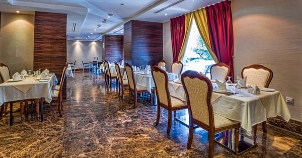 Set Meal With Salad And Soup At LâAuberge Palace Restaurant Abu Dhabi - Image 3